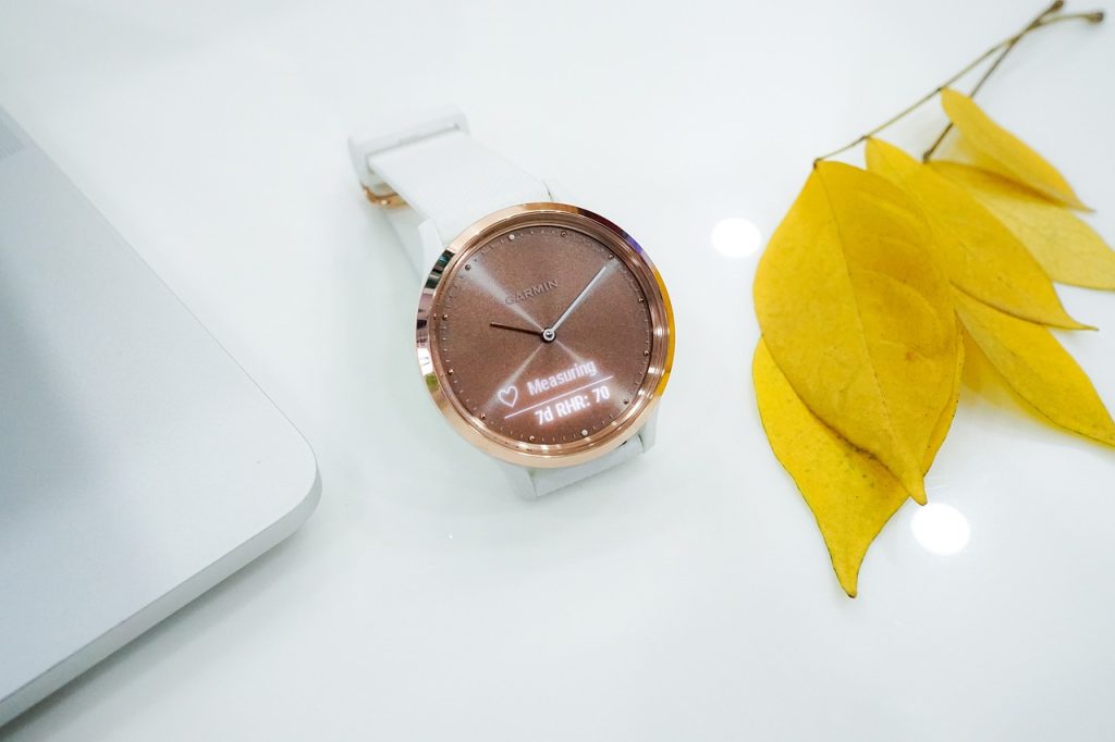 Smartwatch elegant - www.Blogdecumparaturi.ro