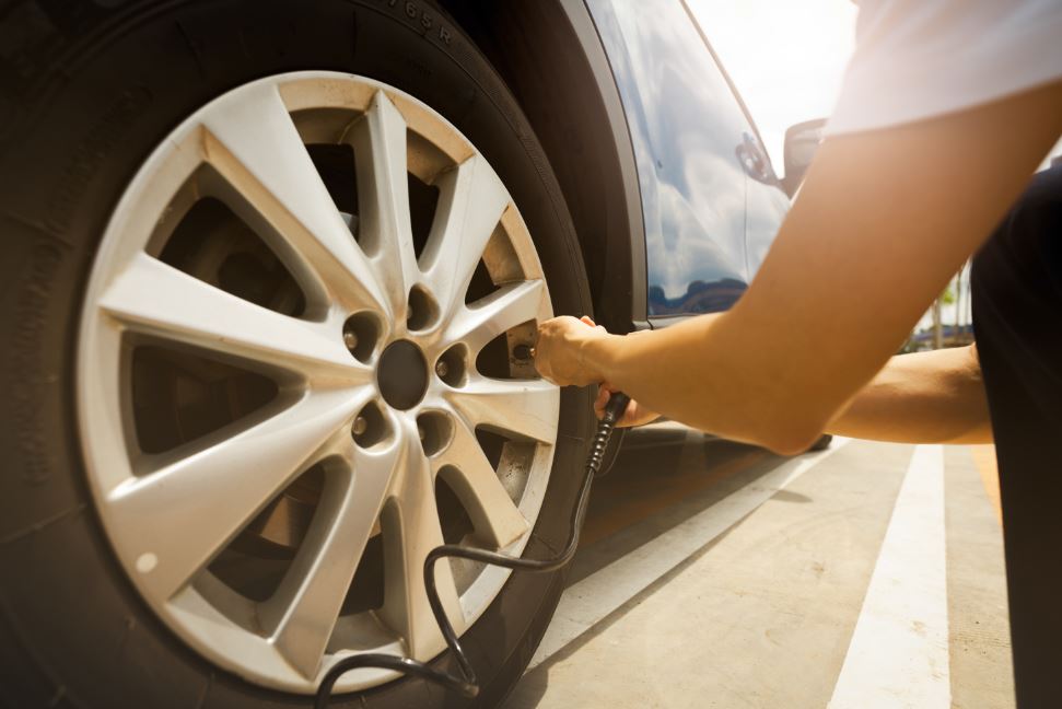 Cum folosești compresorul auto - bloglacumparaturi.ro
