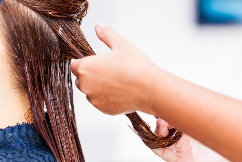 Cum aplici corect masca pentru păr - bloglacumparaturi.ro